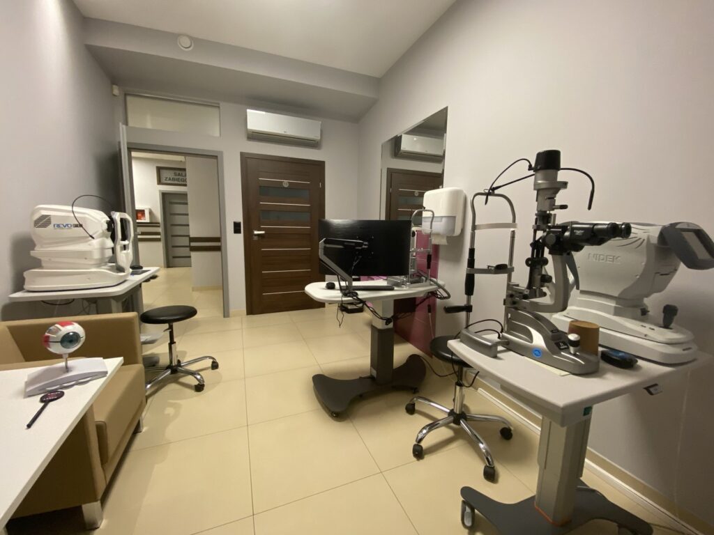 Gabinet badań okulistycznych w klinice SwissLaser Kraków