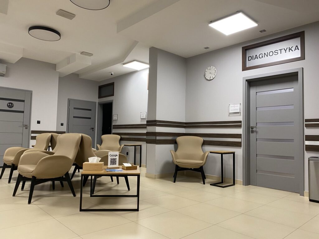Poczekalnia dla pacjentów w klinice SwissLaser Kraków